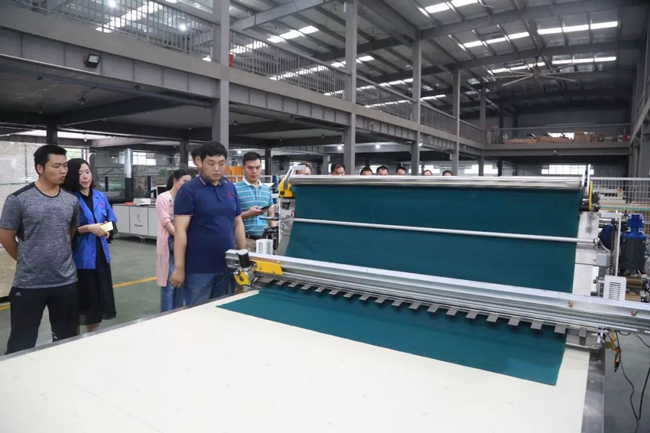 現(xiàn)代化版房設(shè)備的應(yīng)用 8.jpg