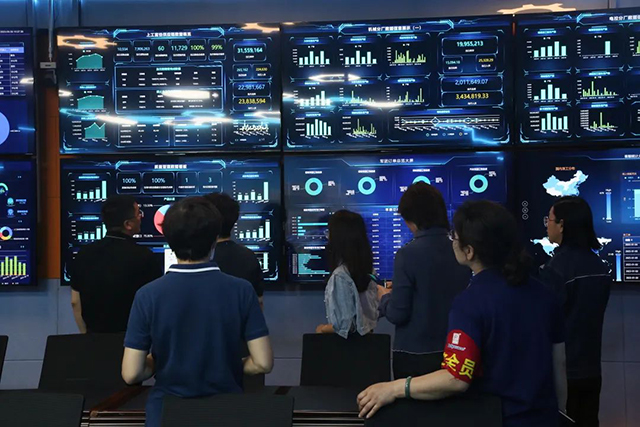 寶坻區總工會領導深入基層，為企業職工送關懷！